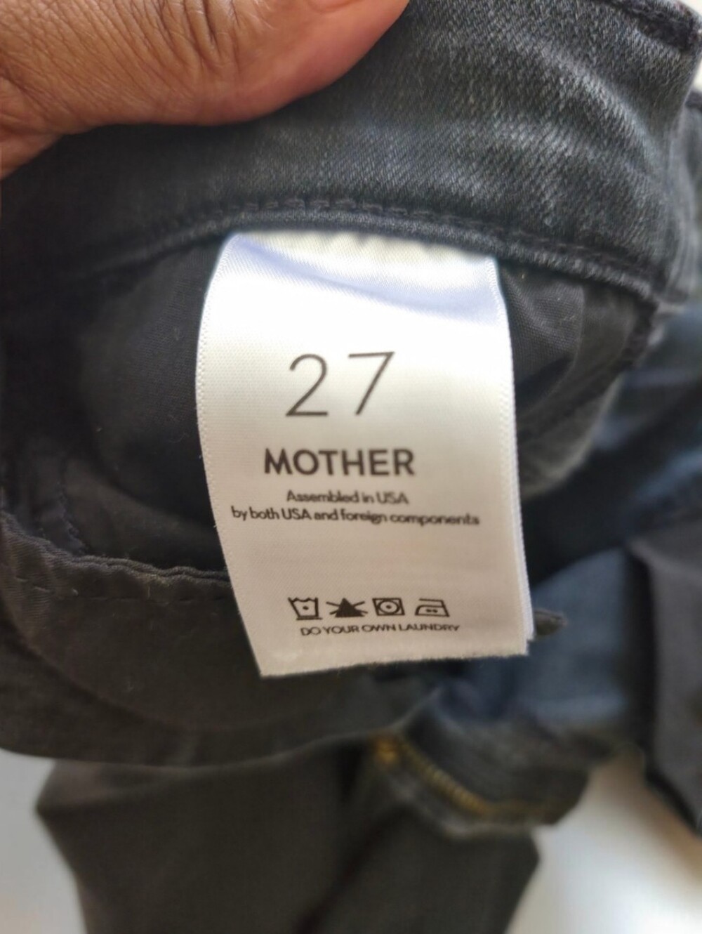 MOTHER The Hustler Ankle Fray Not Guilty Black High Rise Fray Hem Jeans Size 27 - Picture 9 of 10